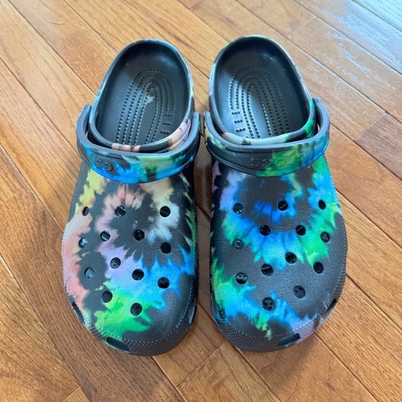 Crocs Unisex Classic Tie Dye Graphic Clog Sandal, Size 12, Well Worn - Picture 1 of 5